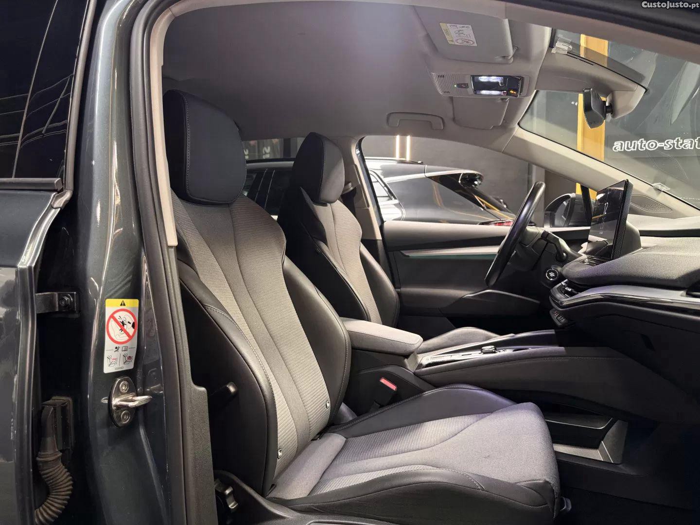 Skoda Enyaq Iv 60 — fotografia 2