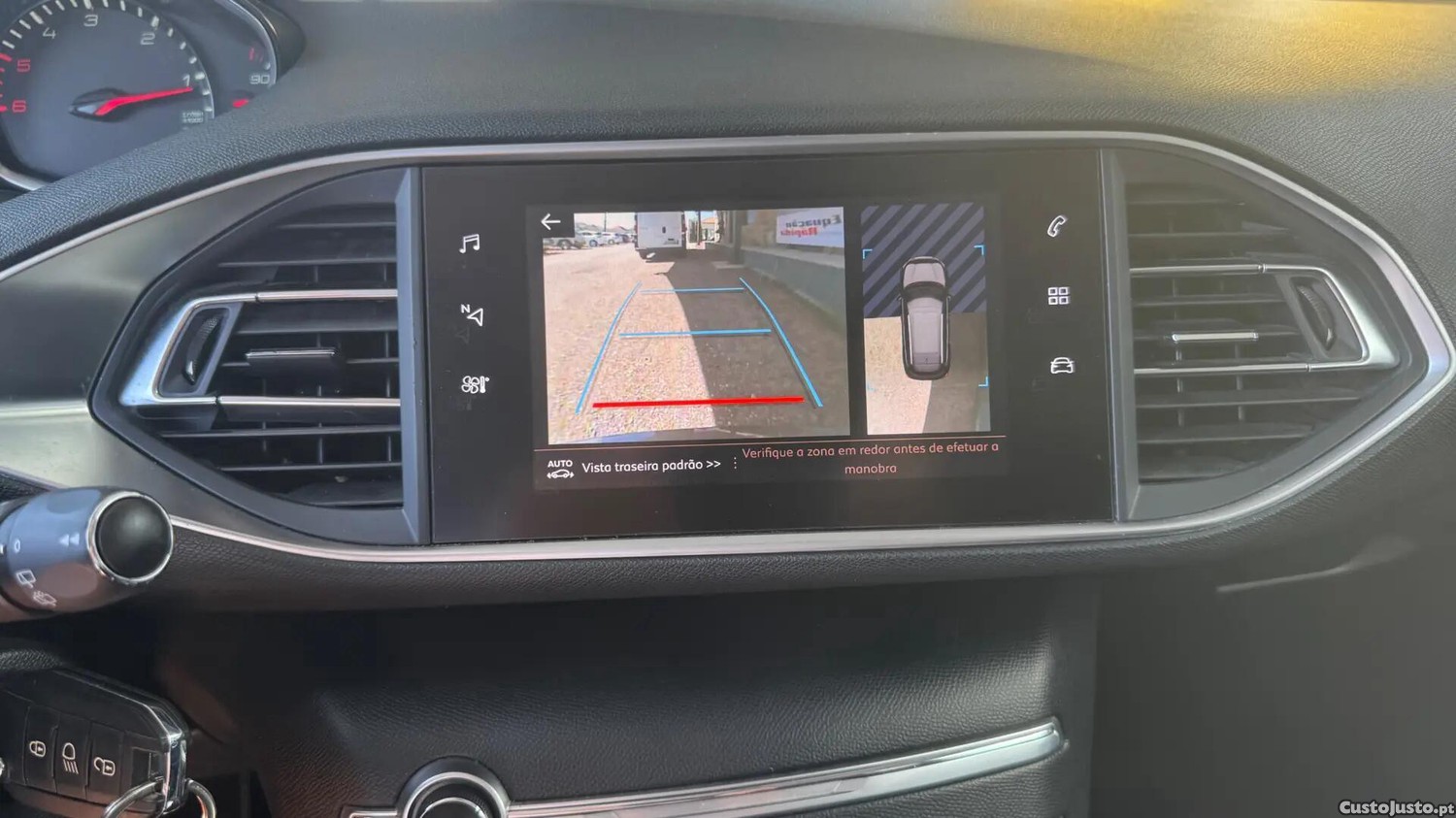 Peugeot 308 1.5 BlueHDi Style — fotografia 7