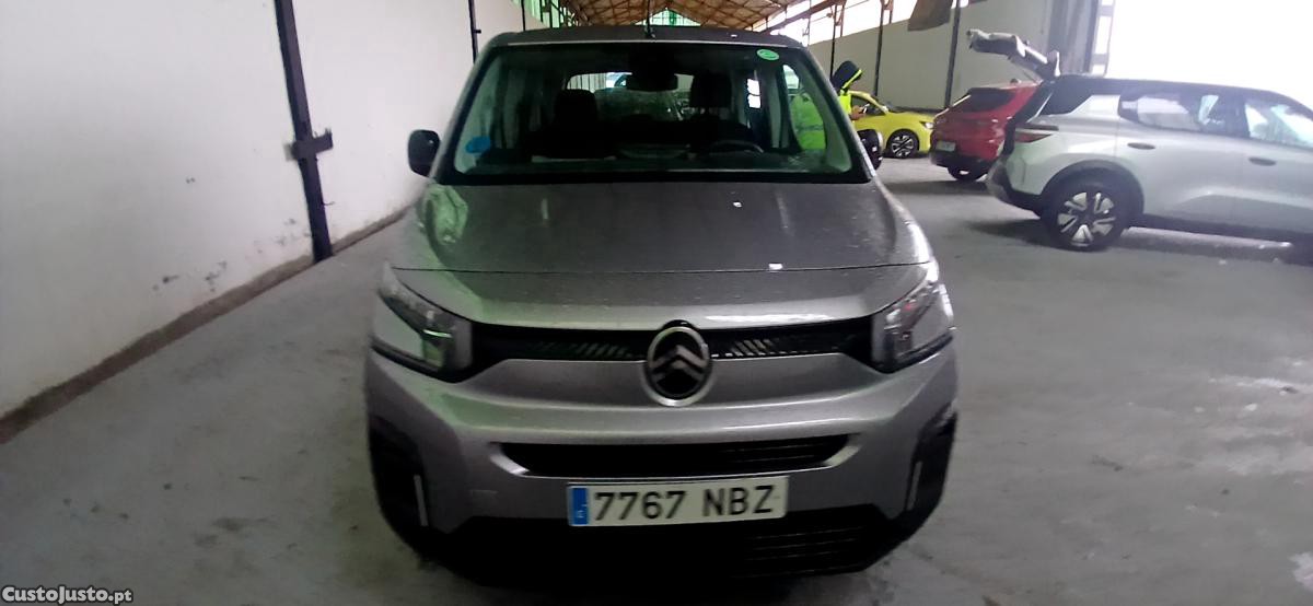 Citroën e-Berlingo Plus — fotografia 12