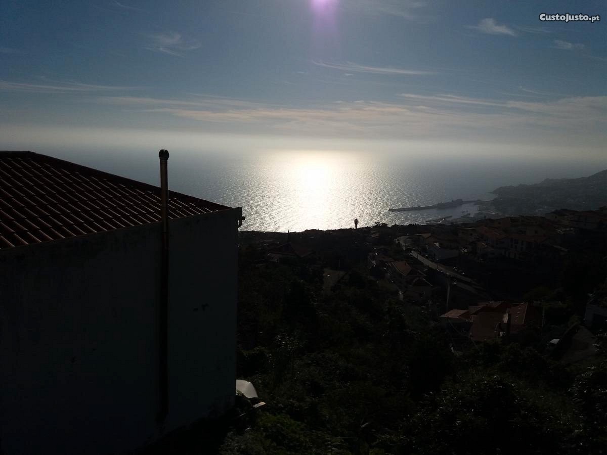 Land for sale in Funchal, Portugal — €95,000