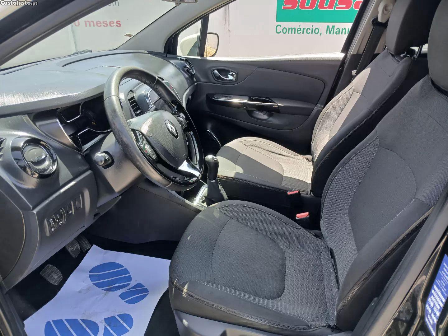 Renault Captur 1.5 dci expression — fotografia 10