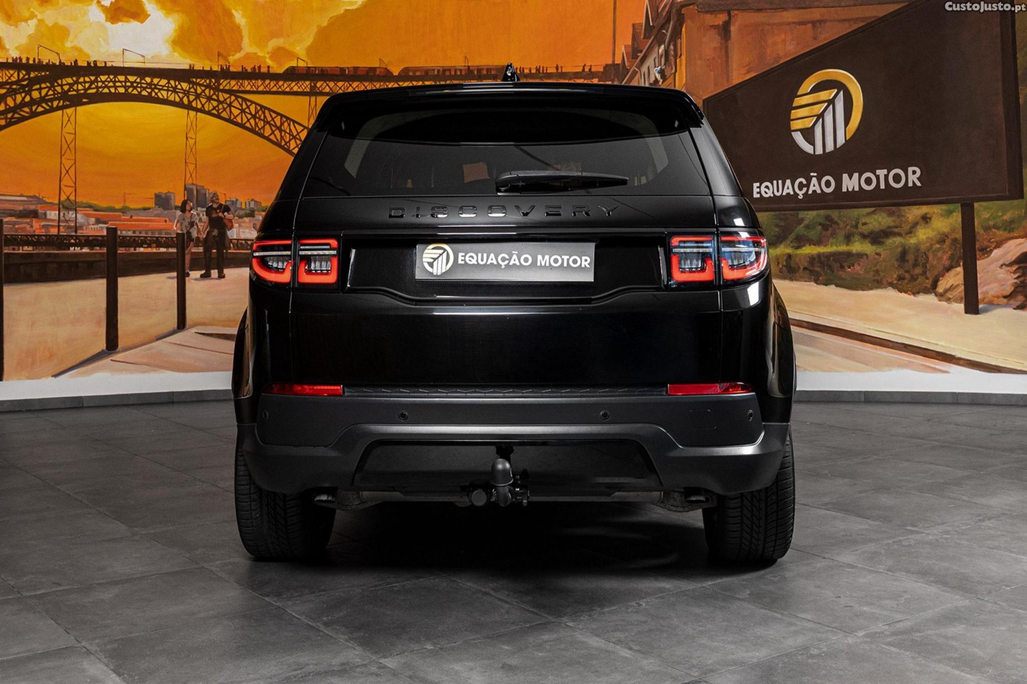 Land Rover Discovery Sport 1.5 I3 P300e AWD R-Dynamic S — fotografia 28