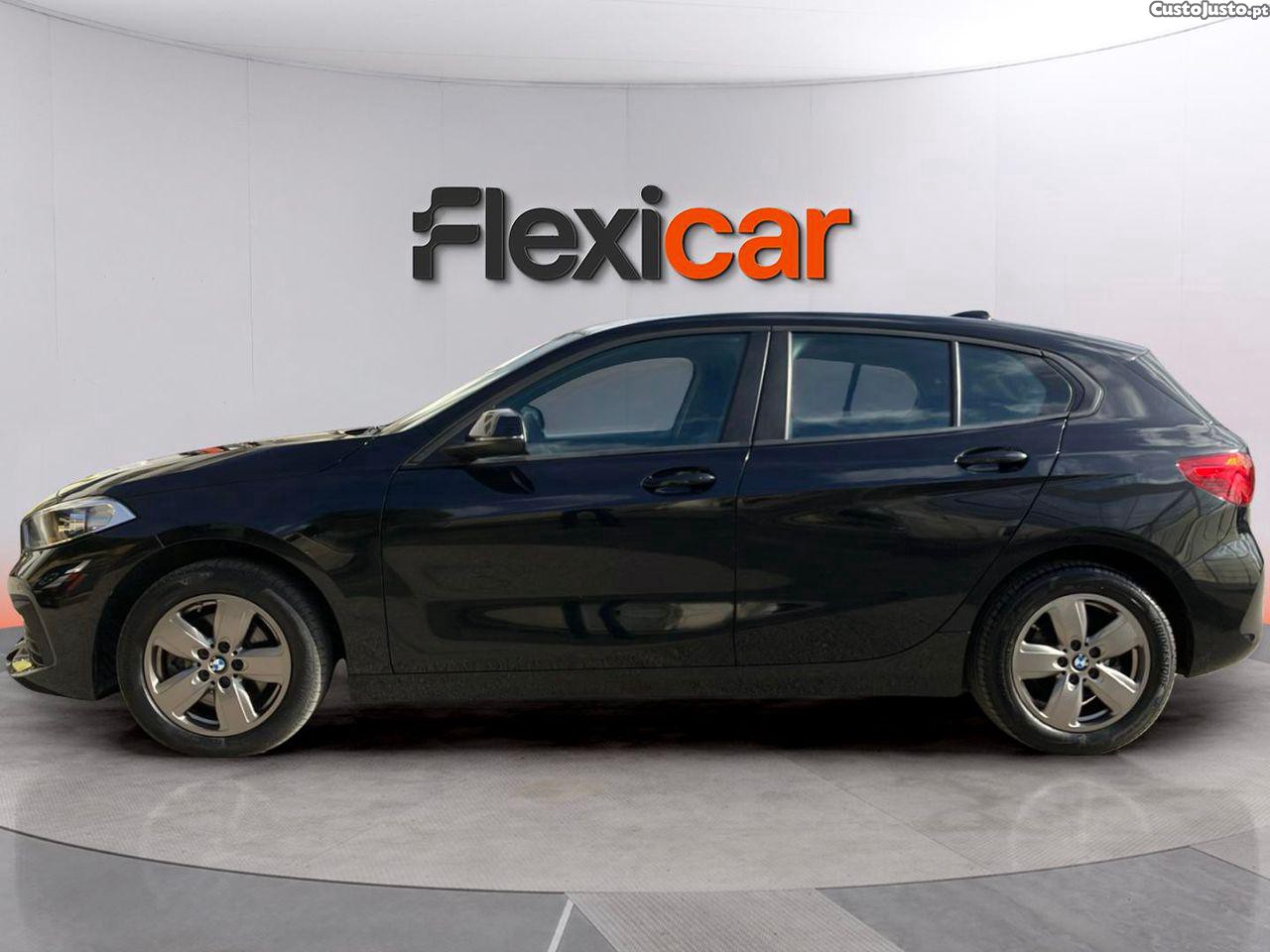 BMW 116 d Advantage — fotografia 15