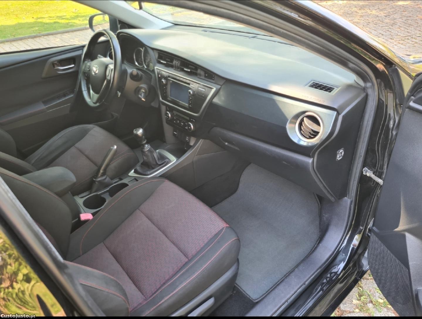 Toyota Auris GPS A/C Cx6 — fotografia 5