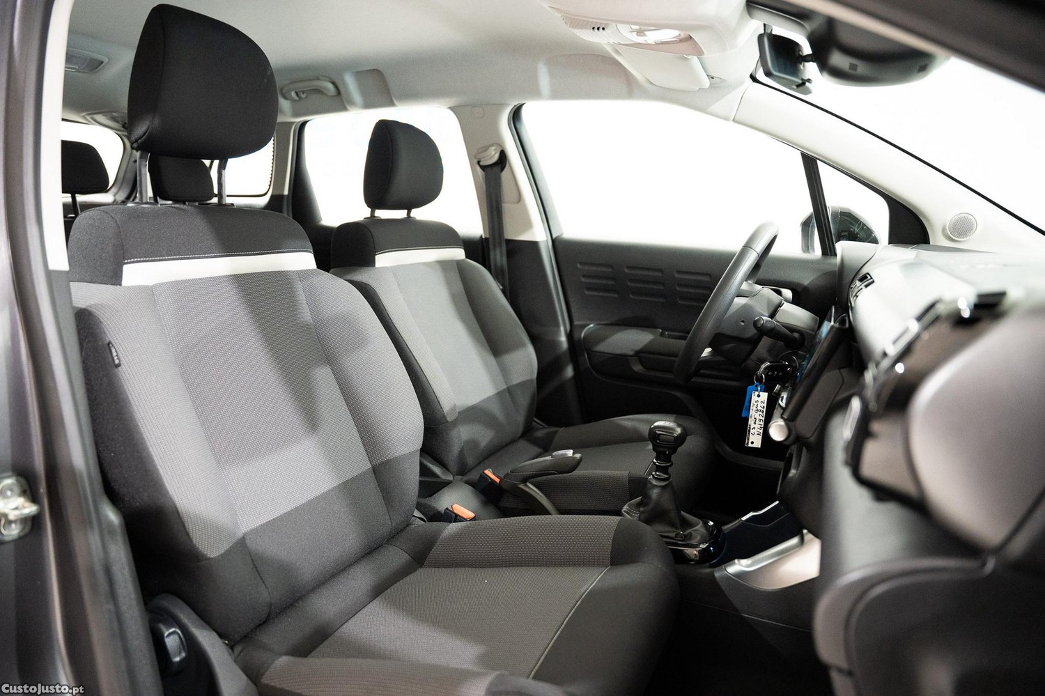 Citroën C3 1.2 PureTech Feel — fotografia 3