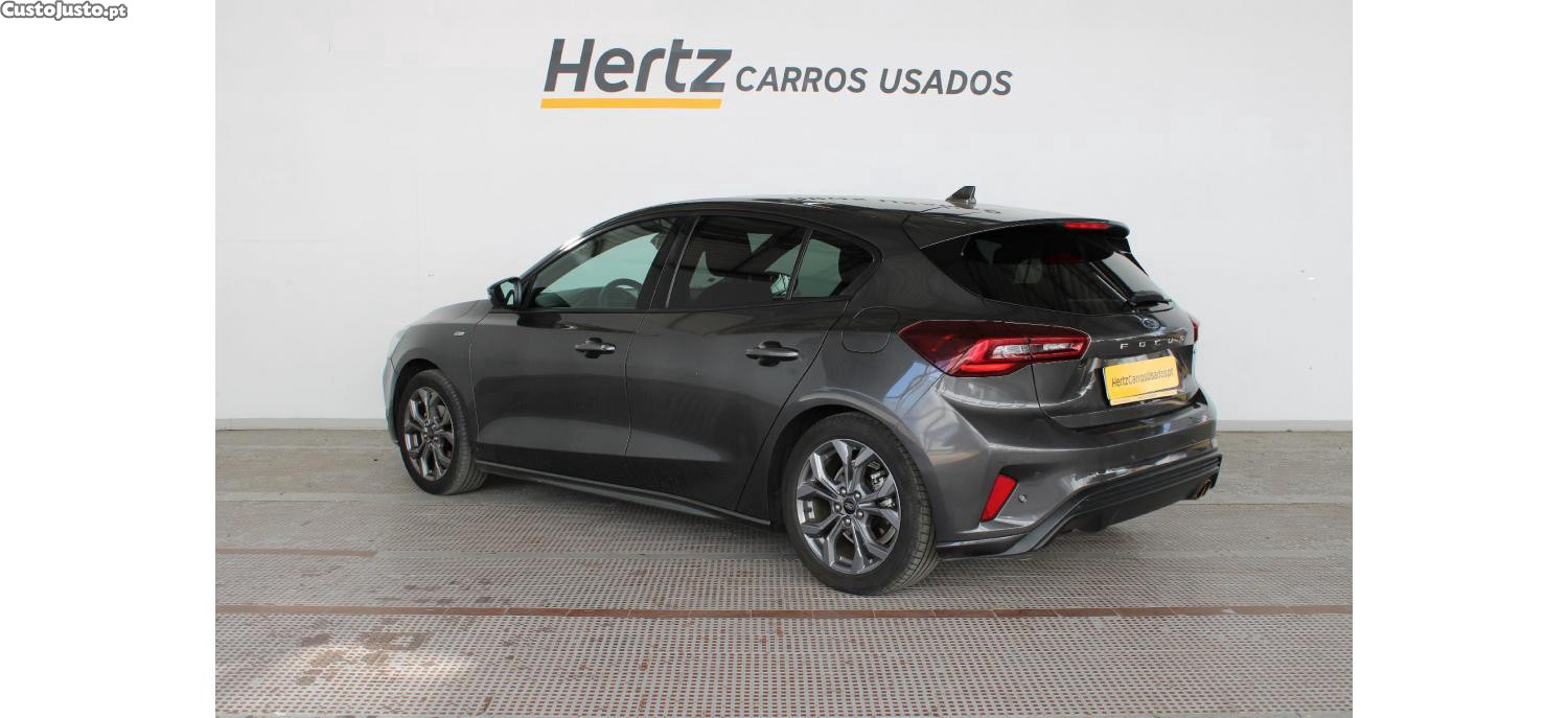 Ford Focus St Line 1.0  Ecoboost MHEV 125cv Aut - 23 foto 3