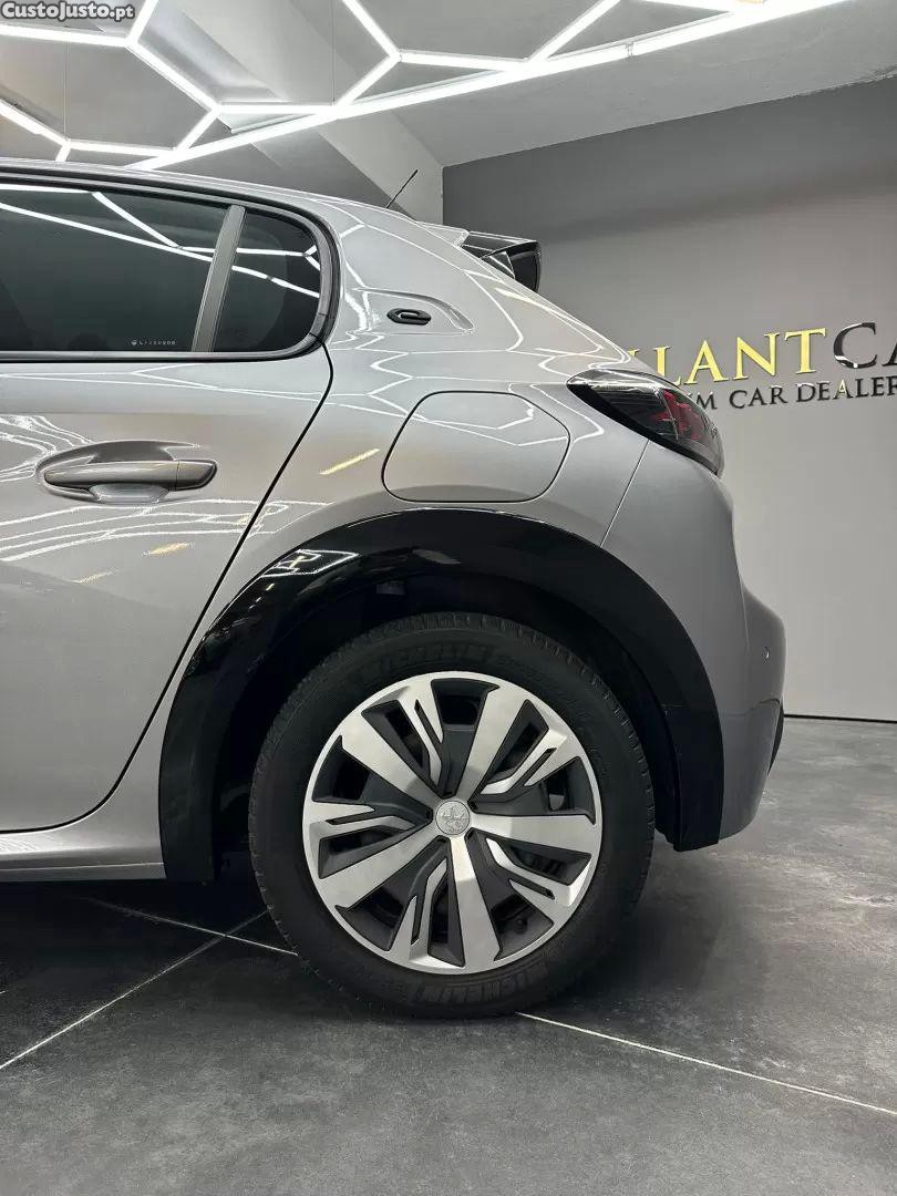 Peugeot e-208 E-208 50 kwh aut. led keylessgo klima pdc — fotografia 5