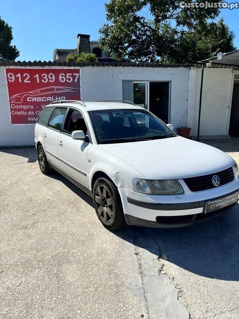 Volkswagen Passat 1.9 TDi Confortline — fotografia 6
