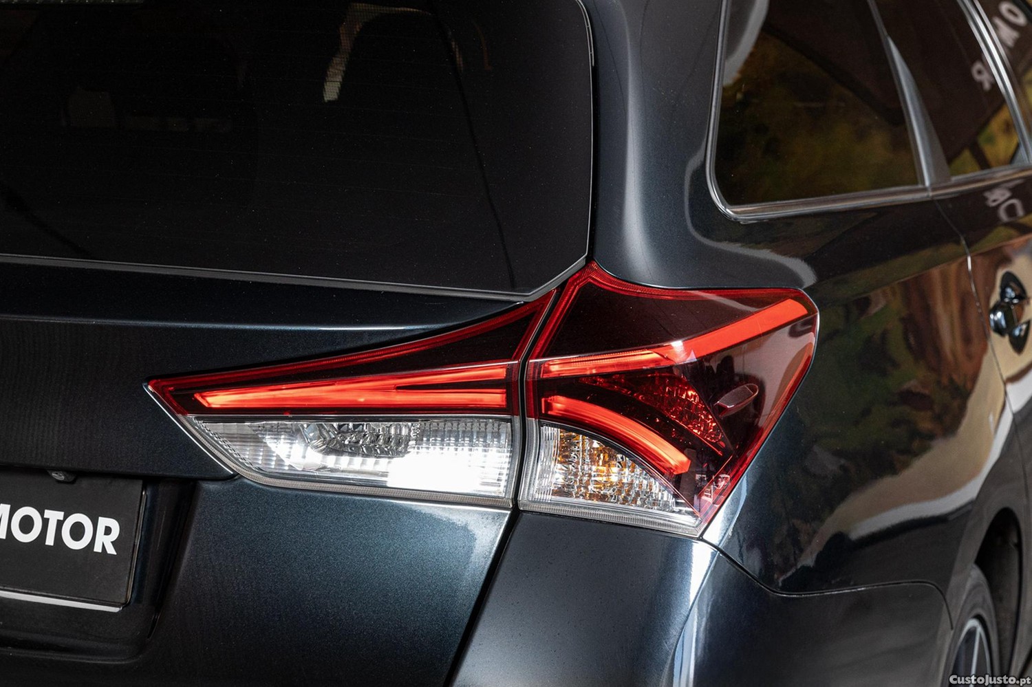 Toyota Auris 1.6 D-4D Comfort+P.Sport — fotografia 17