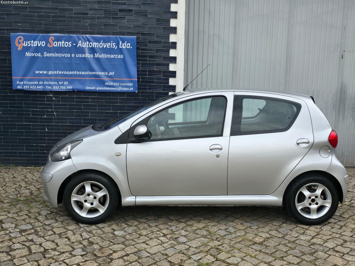 Toyota Aygo 1.0 Plus AC + JLL5 Portas — fotografia 7