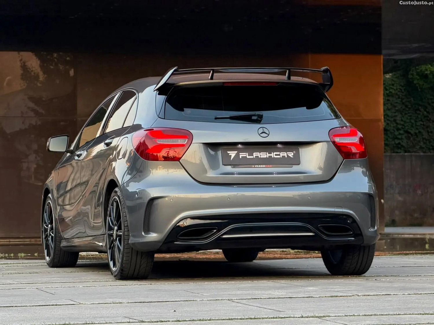 Mercedes-Benz A 180 AMG Line — fotografia 13