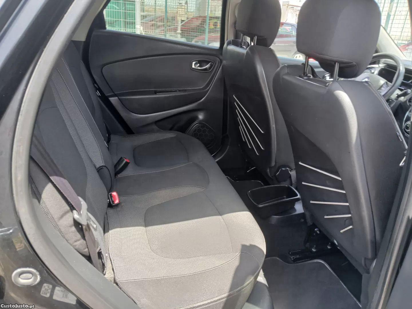 Renault Captur 1.5 dci expression — fotografia 7