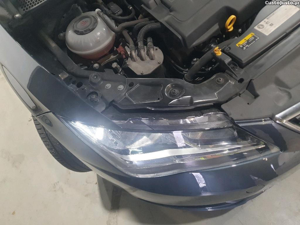 SEAT Leon 1.6 TDI Style 115cv — fotografia 25