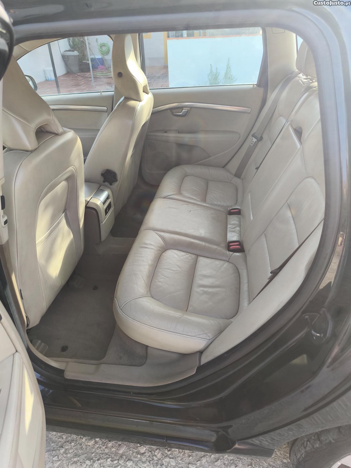Volvo V70 2.0 D3 — fotografia 3