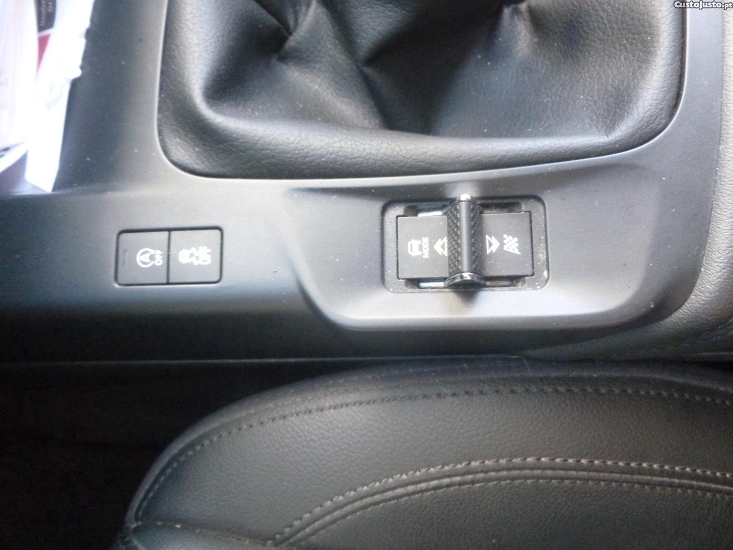 Jaguar E-Pace 2.0 D150 S — fotografia 14