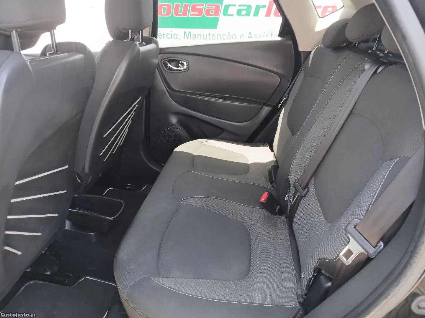 Renault Captur 1.5 dci expression — fotografia 9